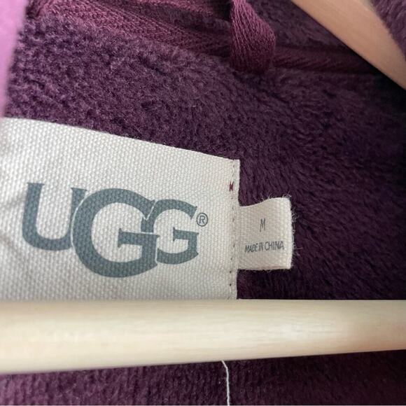 UGG Blanche II bathrobe size medium **missing belt - Picture 4 of 8
